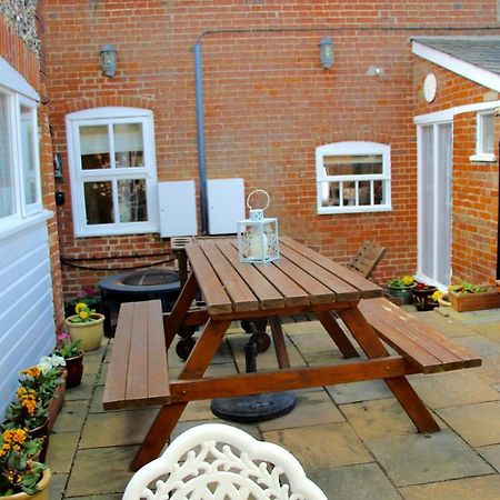 Romantic Flint Cottage On The Suffolk Coast Saxmundham Esterno foto