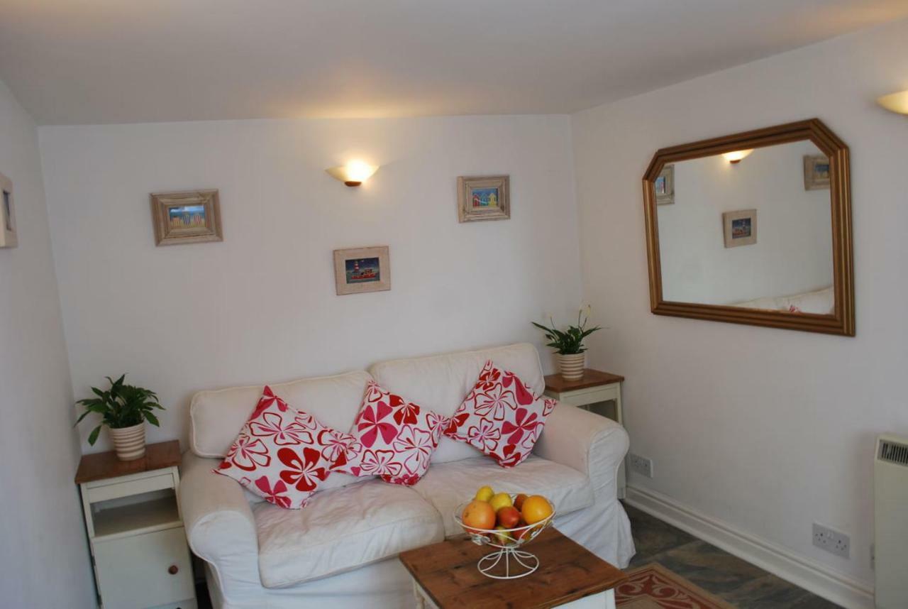 Romantic Flint Cottage On The Suffolk Coast Saxmundham Esterno foto
